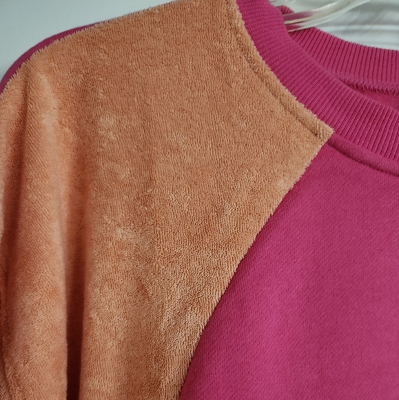 COLOR-BLOCK CREW-NECK SWEATSHIRT WITH TERRYCLOTH DETAIL SZ MEDIUM - Picture 4 of 6